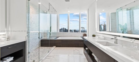 4 Schlafzimmer Gewerbliche Immobilien in Miami, USA, Nr. 614673 26