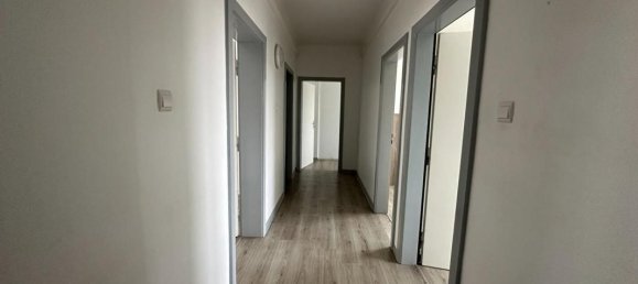 Apartamento de 4 dormitorios en Creutzwald, France No. 264860 8