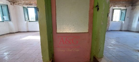 7 rooms House in Belmonte Piceno, Italy No. 167722 30