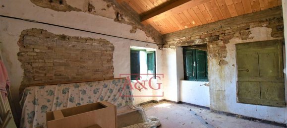 7 rooms House in Belmonte Piceno, Italy No. 167722 7