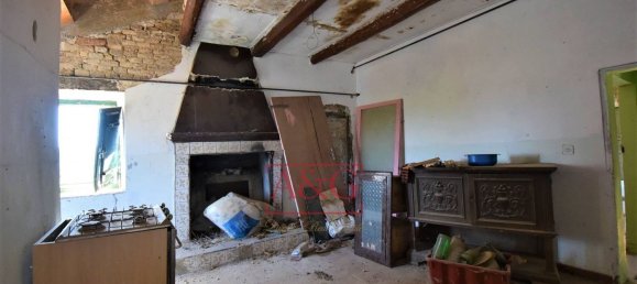 7 rooms House in Belmonte Piceno, Italy No. 167722 11