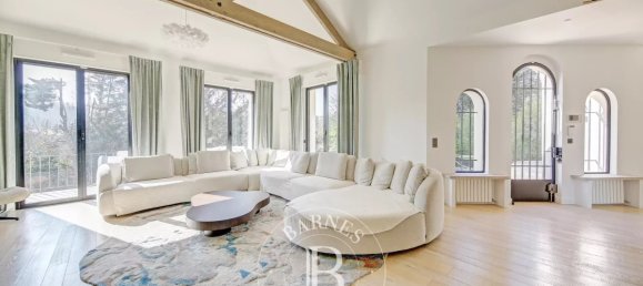 Casa de 10 habitaciónes en La Celle-Saint-Cloud, France No. 139348 5