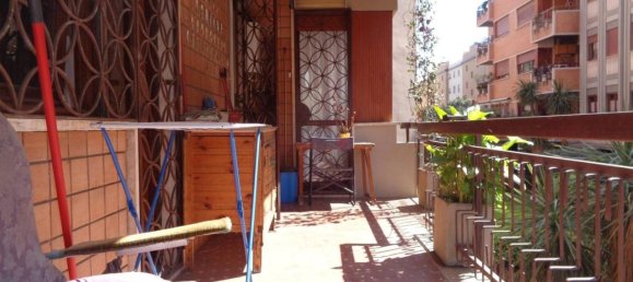 5 rooms Apartment in Rome, Italy No. 36640 2