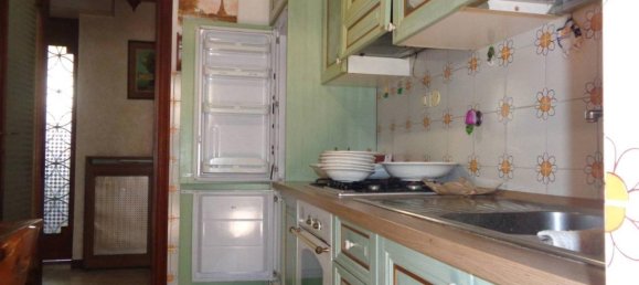 5 rooms Apartment in Rome, Italy No. 36640 5