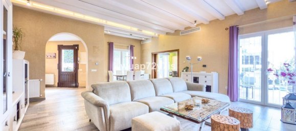 4 bedrooms Villa in Istan, Spain No. 178959 9