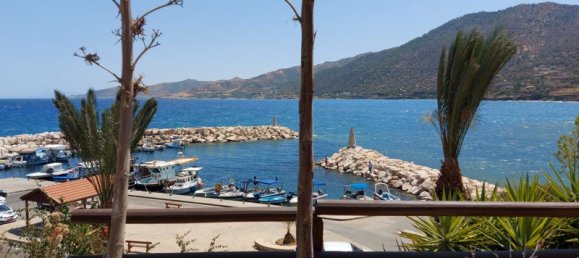 4 dormitorios villa en venta en Pomos, Paphos, Cyprus № 17839 3