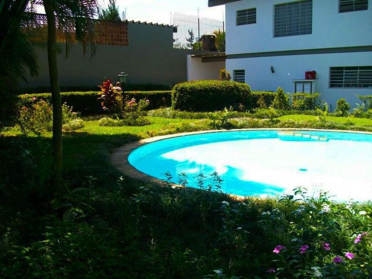 Дом с 4 спальнями в Сан-Паулу, Бразилия № 467483