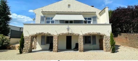 Casa de 5 dormitorios en Macon, France No. 355293 2