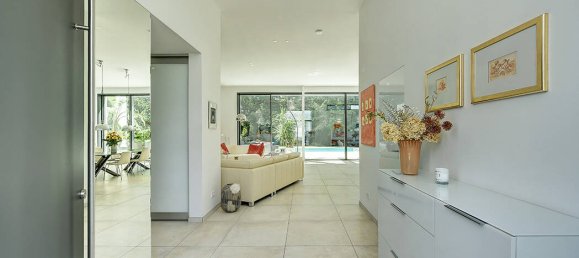 4 bedrooms Villa in Duisburg, Germany No. 325179 4