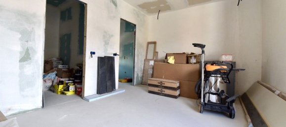 Casa de 4 divisões em Solaro, Italy N.º 167947 18