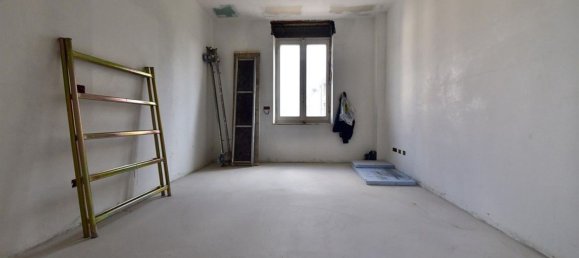 Casa de 4 divisões em Solaro, Italy N.º 167947 13