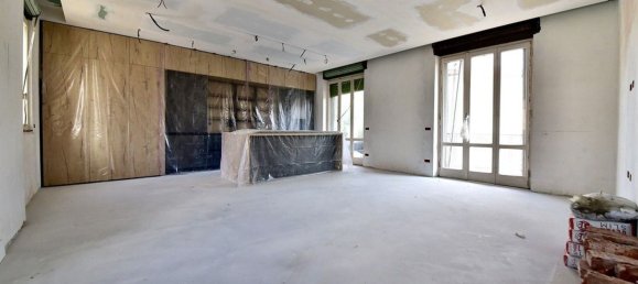 Casa de 4 divisões em Solaro, Italy N.º 167947 6