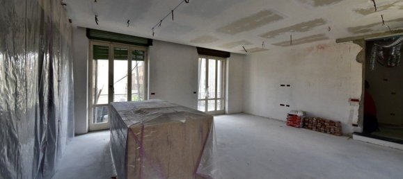 Casa de 4 divisões em Solaro, Italy N.º 167947 9