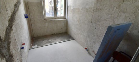 Casa de 4 divisões em Solaro, Italy N.º 167947 11