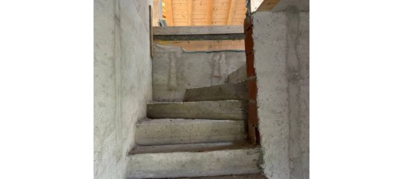 3 Schlafzimmer Penthouse in Serra Riccò, Italy, Nr. 318006 7