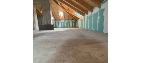 3 Schlafzimmer Penthouse in Serra Riccò, Italy, Nr. 318006 8