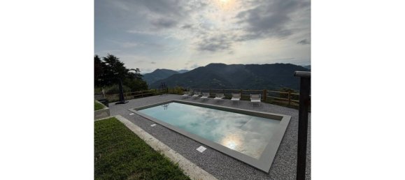 3 Schlafzimmer Penthouse in Serra Riccò, Italy, Nr. 318006 5