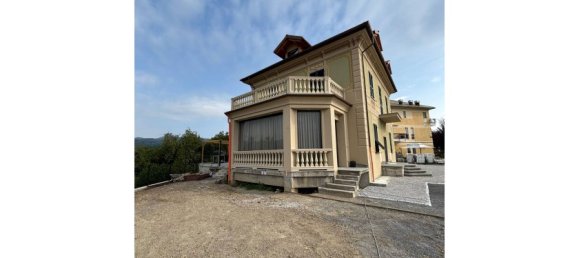 3 Schlafzimmer Penthouse in Serra Riccò, Italy, Nr. 318006 15