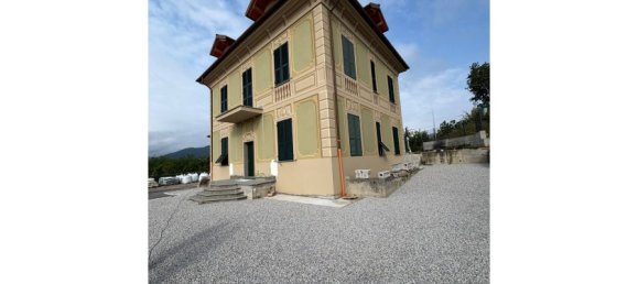 3 Schlafzimmer Penthouse in Serra Riccò, Italy, Nr. 318006 10