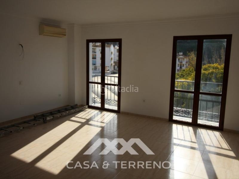 Apartamento de 8 dormitorios en Algarrobo, Spain No. 54535