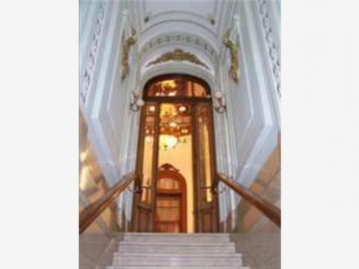 1920m² Hotel in Buenos Aires, Argentina No. 105335