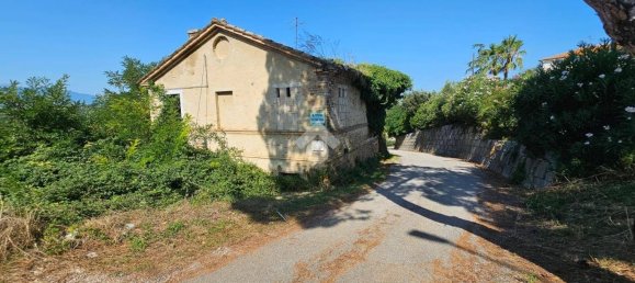 Casa de 3 dormitorios en Monsampolo del Tronto, Italy No. 340719 10