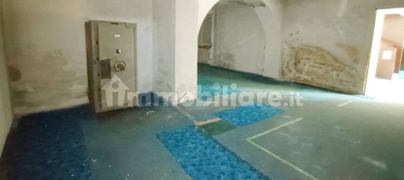 Здание с 5 комнатами в Галларате, Италия № 320727 15