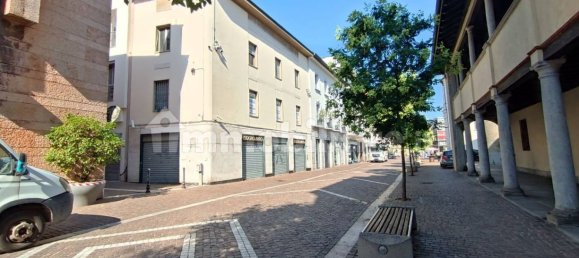 Здание с 5 комнатами в Галларате, Италия № 320727 7