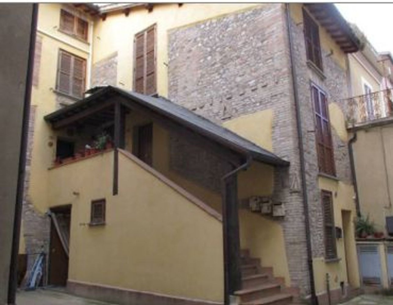 2 rooms Apartment in Bastia Umbra, Italy No. 39001