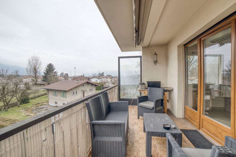 Apartamento de 3 dormitorios en Cluses, France No. 192685