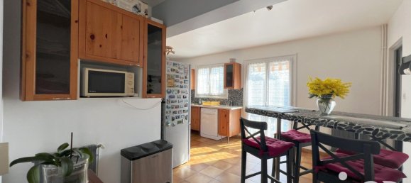 6 bedrooms House in Saint-Pierre-du-Mont, France No. 101917 7