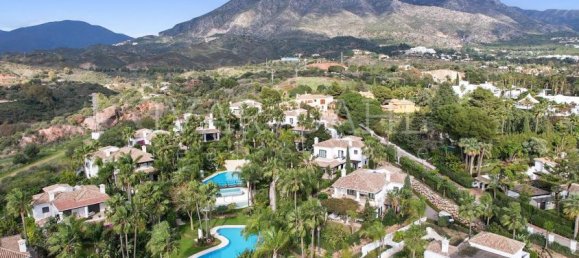 6 bedrooms Villa in Marbella, Spain No. 98988 45