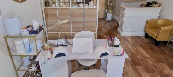 4-salle Propriété commerciale à Rome, Italy No. 34371 15