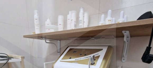 4-salle Propriété commerciale à Rome, Italy No. 34371 6