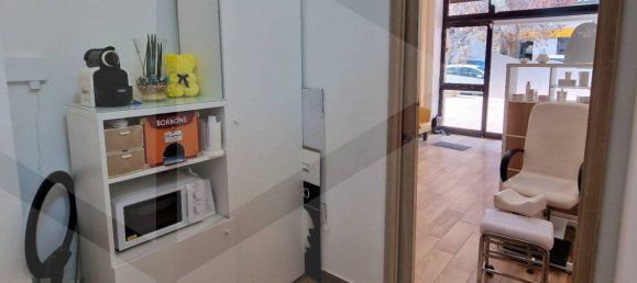 4-salle Propriété commerciale à Rome, Italy No. 34371 14