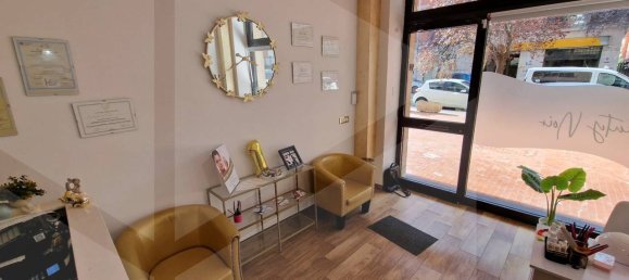 4-salle Propriété commerciale à Rome, Italy No. 34371 13