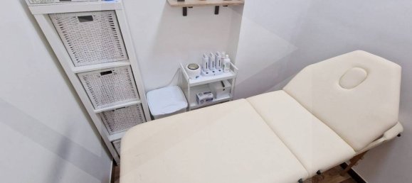 4-salle Propriété commerciale à Rome, Italy No. 34371 2