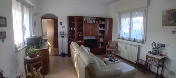 3 Schlafzimmer Haus in Bellinzago Novarese, Italy, Nr. 316776 9