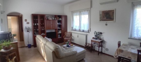 3 Schlafzimmer Haus in Bellinzago Novarese, Italy, Nr. 316776 4