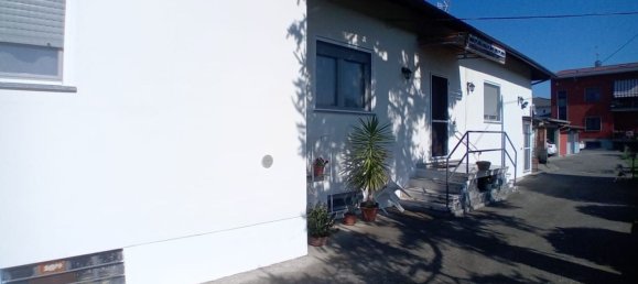 3 Schlafzimmer Haus in Bellinzago Novarese, Italy, Nr. 316776 2