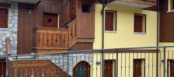 3 rooms Apartment in Brescia, Italy No. 238622 2