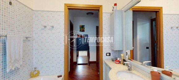 2 Schlafzimmer Wohnung in Lentate sul Seveso, Italy, Nr. 275719 26