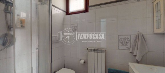 2 Schlafzimmer Wohnung in Lentate sul Seveso, Italy, Nr. 275719 15
