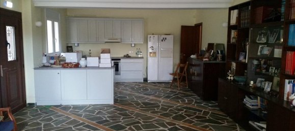 Villa de 6 dormitorios en Central Greece, Greece No. 1307 15