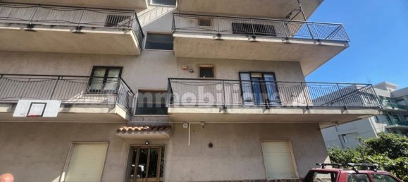 Квартира с 4 спальнями в Реджо Калабрия, Италия № 340150 39