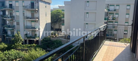 Квартира с 4 спальнями в Реджо Калабрия, Италия № 340150 33