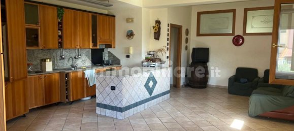 Квартира с 4 спальнями в Реджо Калабрия, Италия № 340150 9