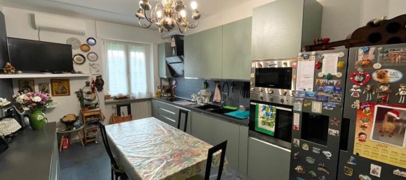 Дом с 6 комнатами в Мотта де Конти, Италия № 81885 9