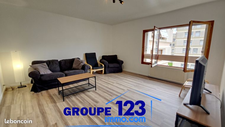 Apartamento de 3 dormitorios en Auxerre, France No. 364005
