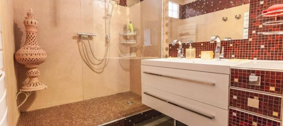 2 bedrooms Apartment in Lyon, France No. 335407 7